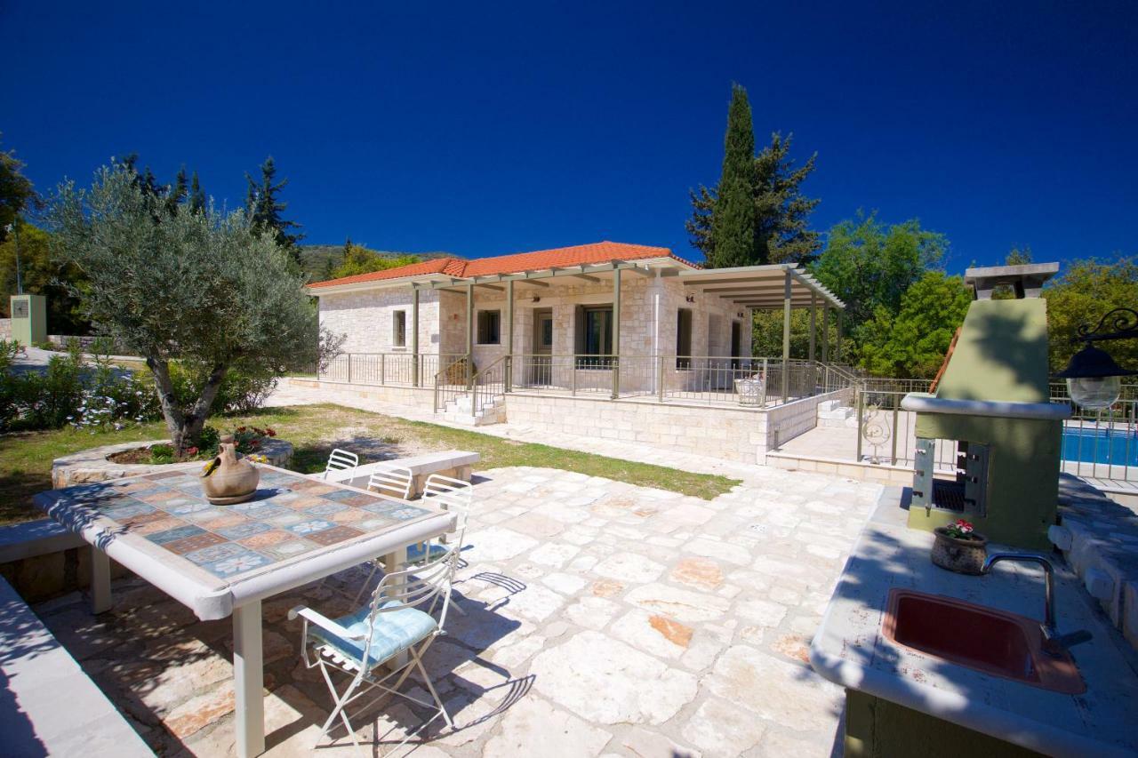 Forest Villas Kefalonia Logarata エクステリア 写真