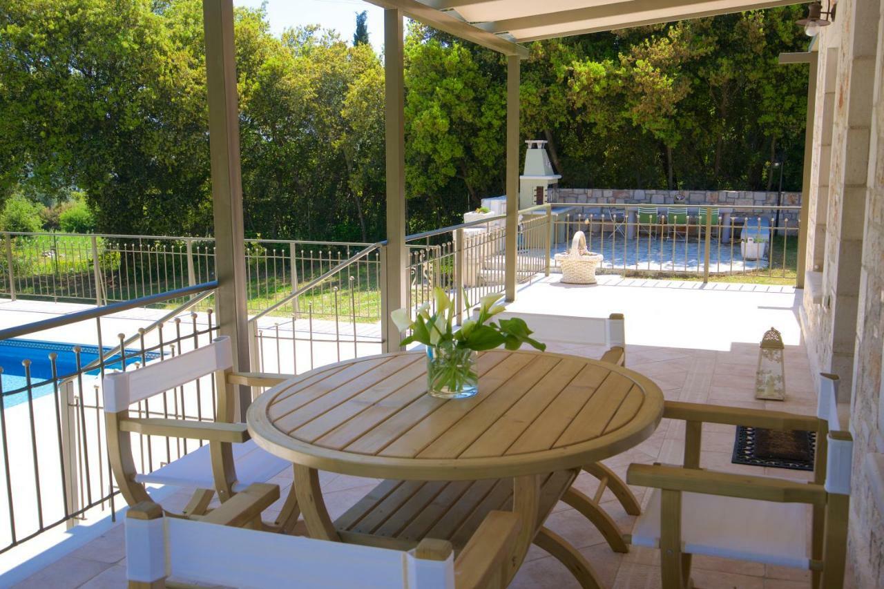 Forest Villas Kefalonia Logarata エクステリア 写真